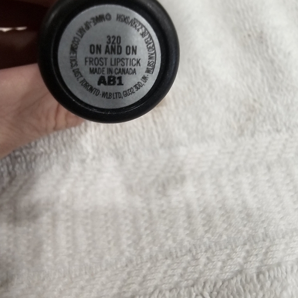 MAC Cosmetics On and On Lipstick - Picture 4 of 4